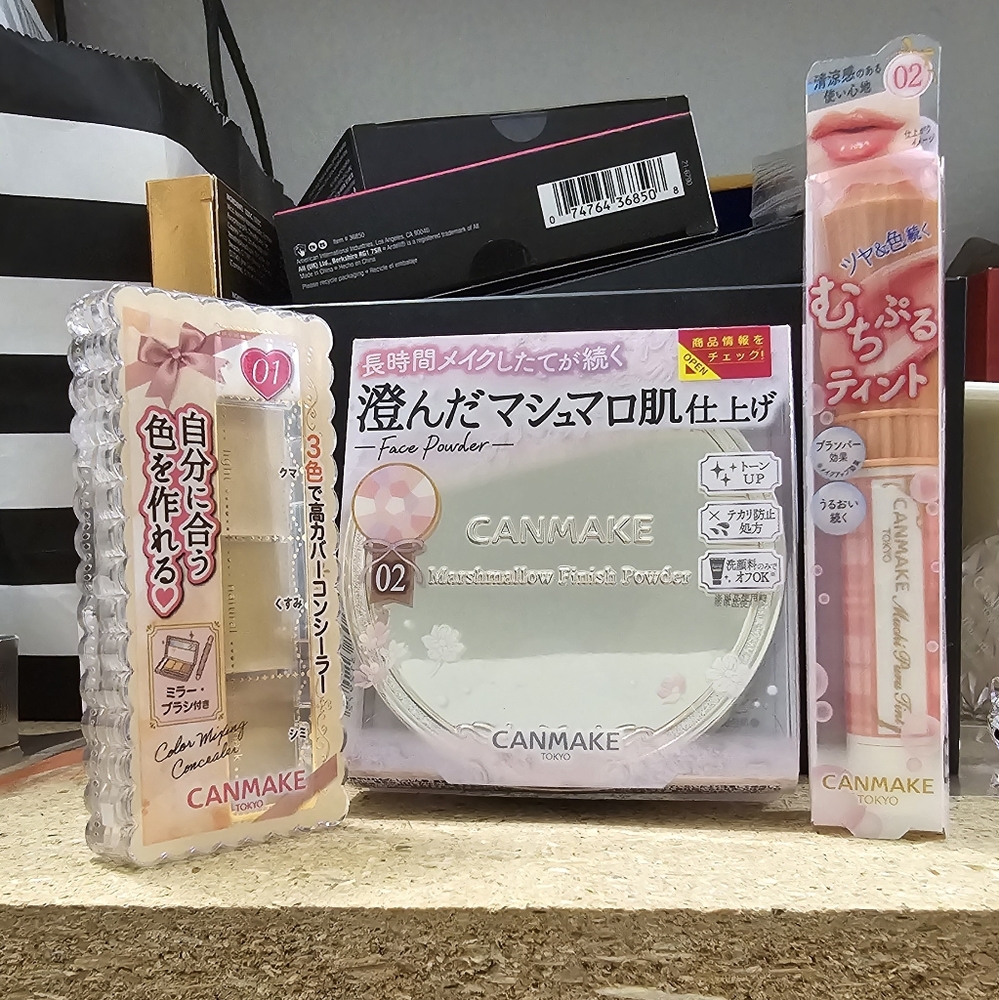 Canmake cosmetic bundle